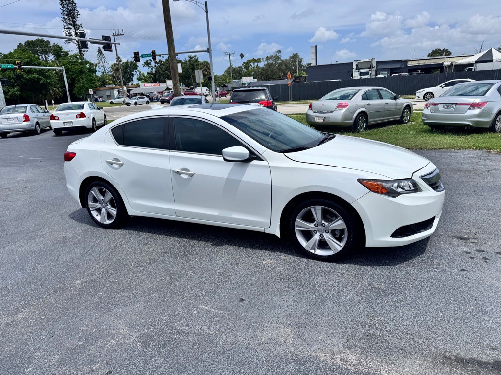 2015 Acura ILX Image 1