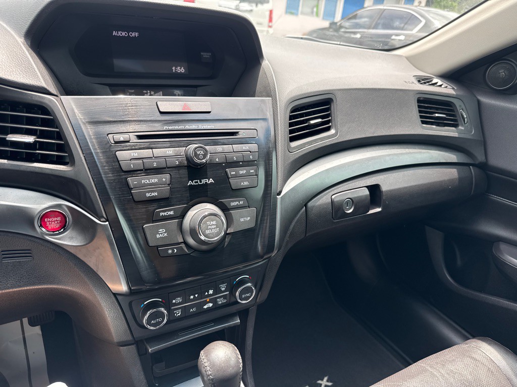 2015 Acura ILX Image 12