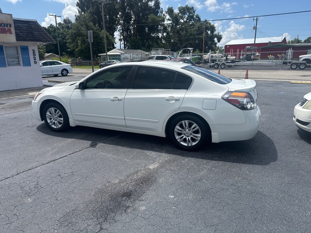 2012 Nissan Altima Image 5