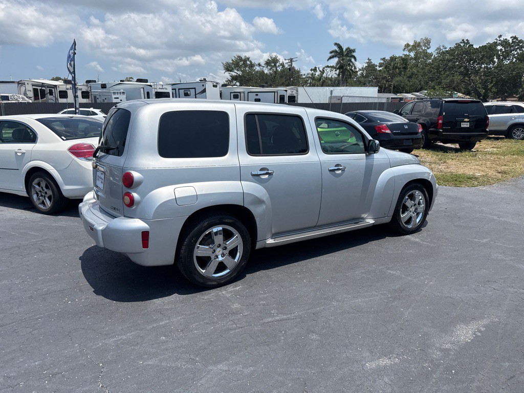 2009 Chevrolet HHR Image 8