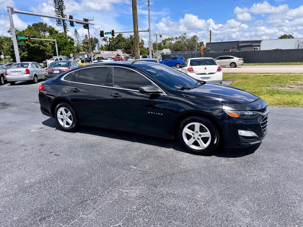 2020 Chevrolet Malibu Image 4
