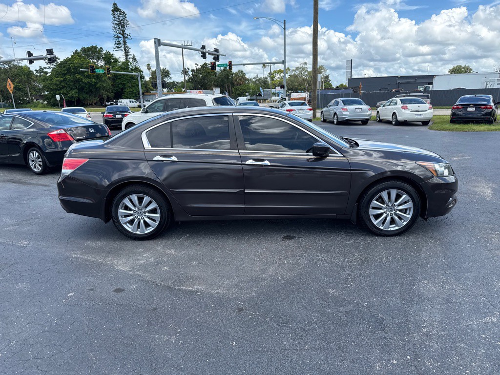 2011 Honda Accord Image 9
