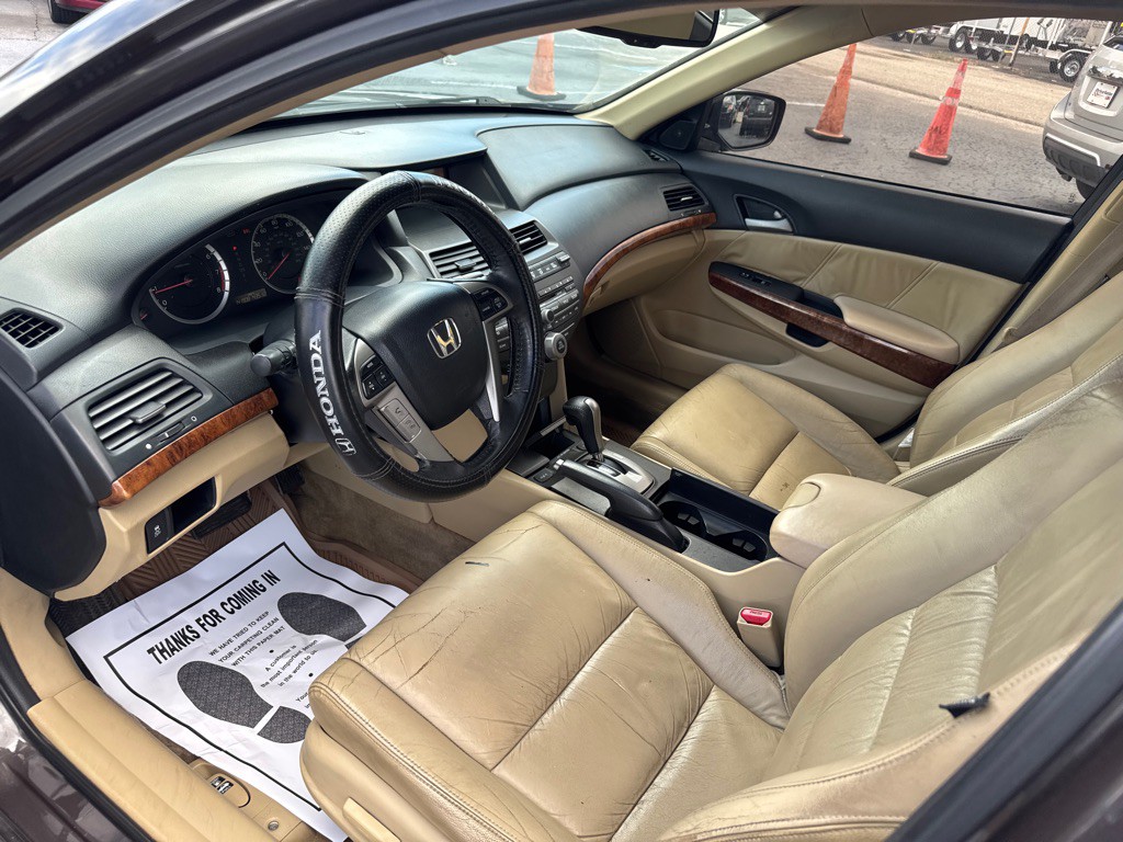 2011 Honda Accord Image 10