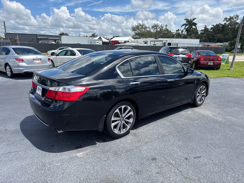 2015 Honda Accord Image 8