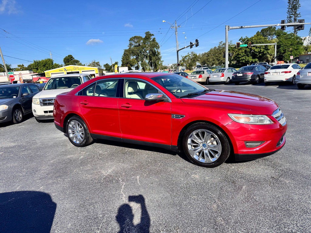 2011 Ford Taurus Image 4