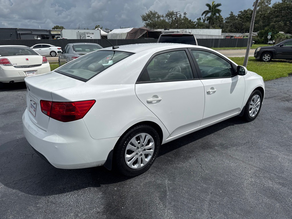 2011 Kia Forte Image 7
