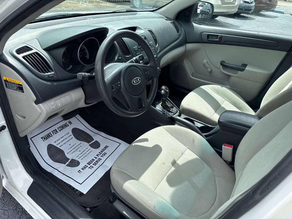 2011 Kia Forte Image 10