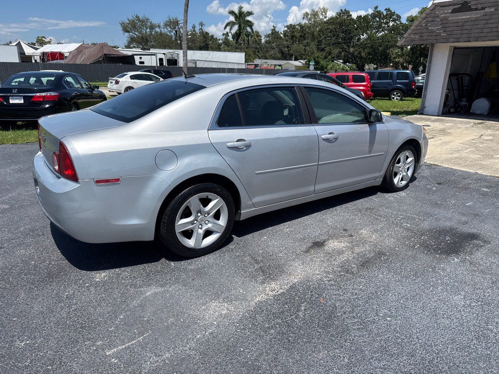 2009 Chevrolet Malibu Image 9