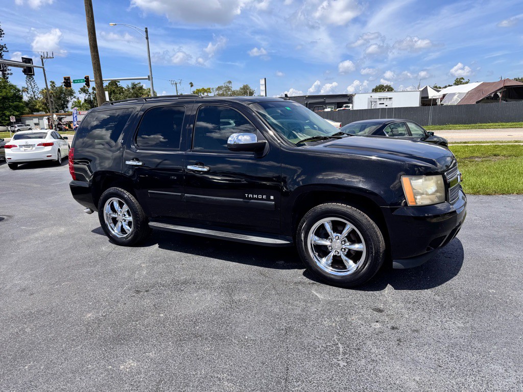 2008 Chevrolet Tahoe Image 2