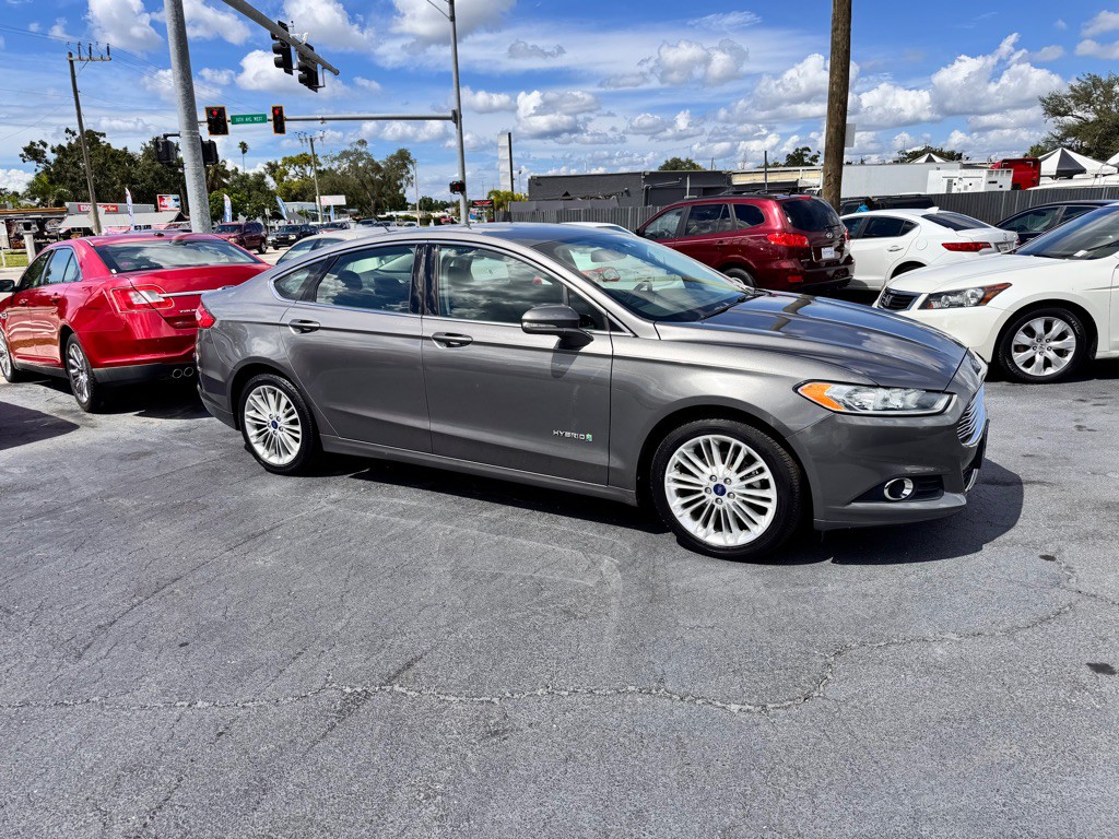2014 Ford Fusion Image 2
