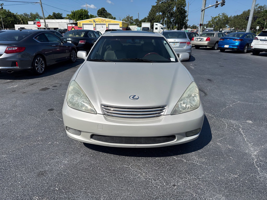 2004 Lexus ES Image 4