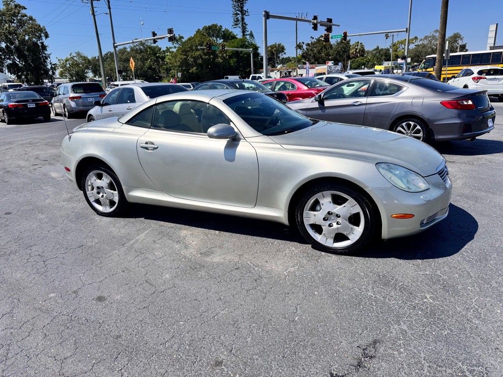 2005 Lexus SC Image 2