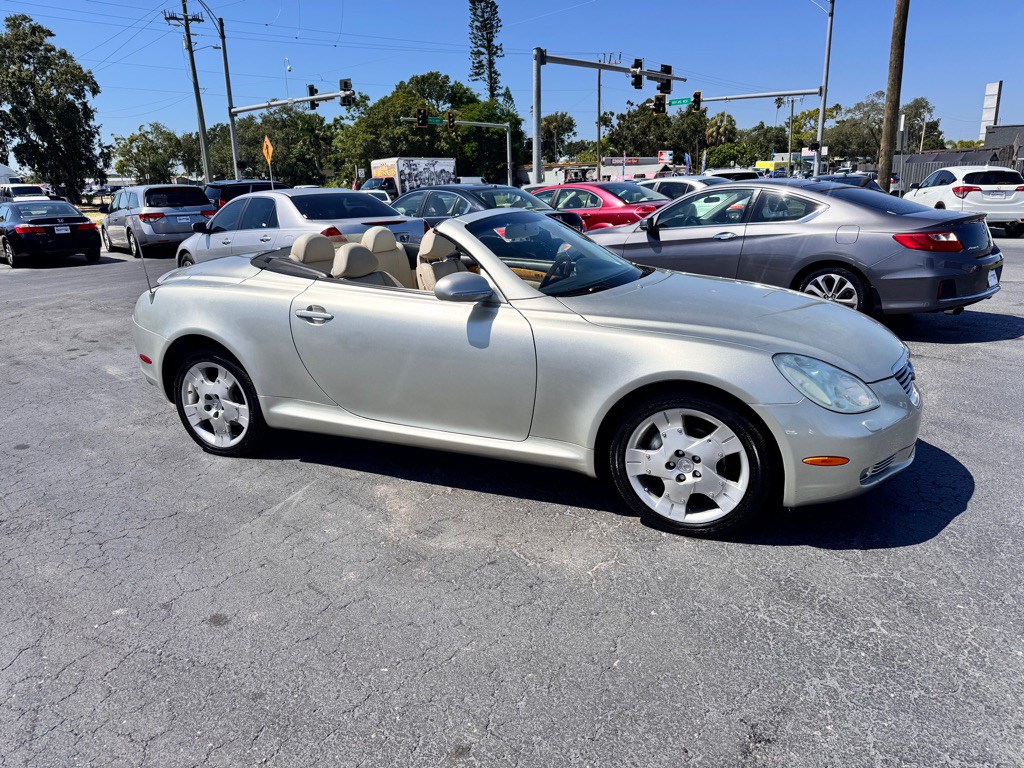 2005 Lexus SC Image 4