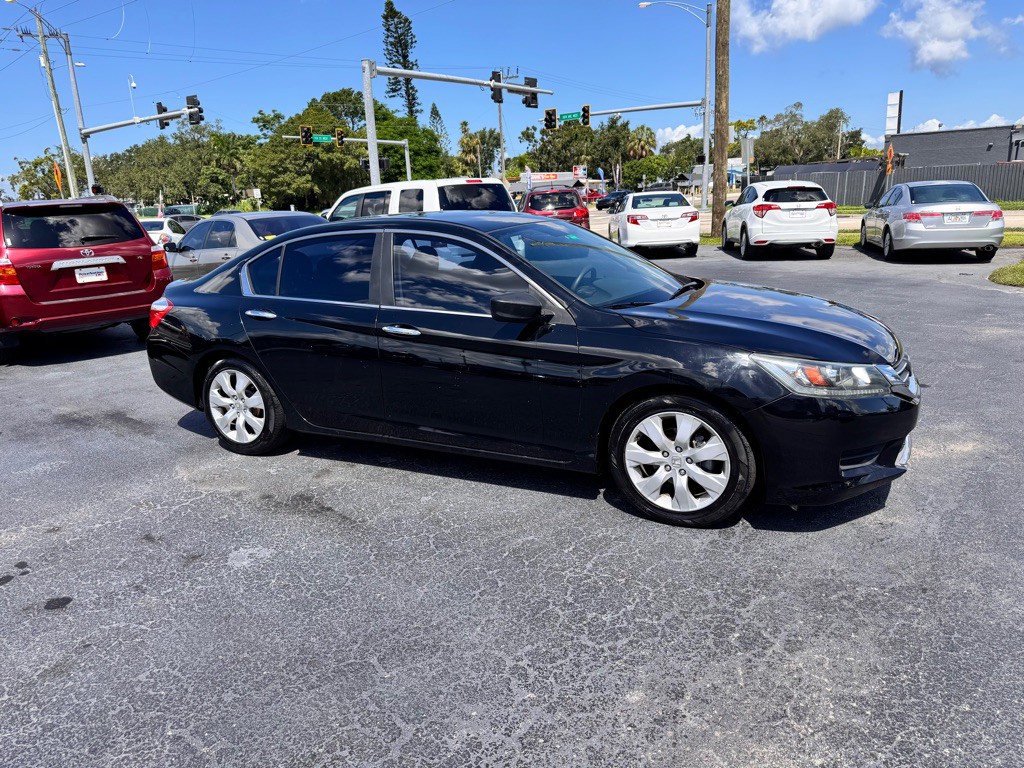 2015 Honda Accord Image 2