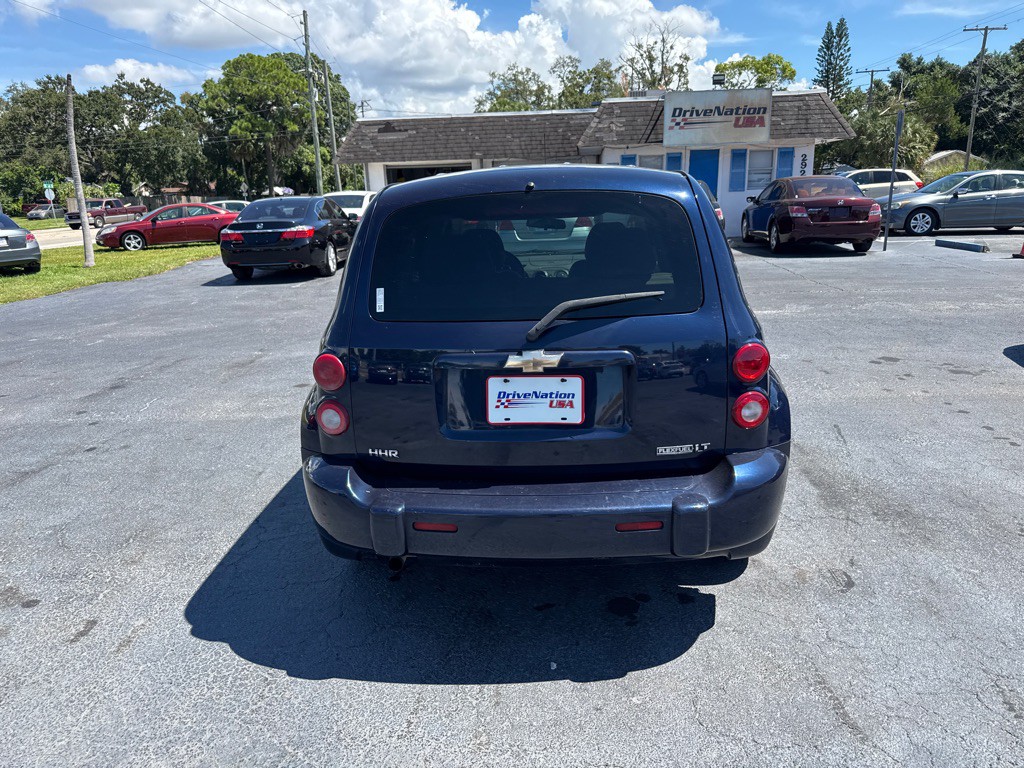 2011 Chevrolet HHR Image 2