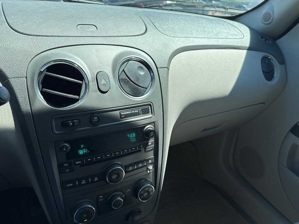2011 Chevrolet HHR Image 7