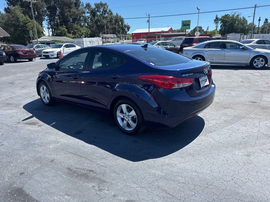2012 Hyundai Elantra Image 6