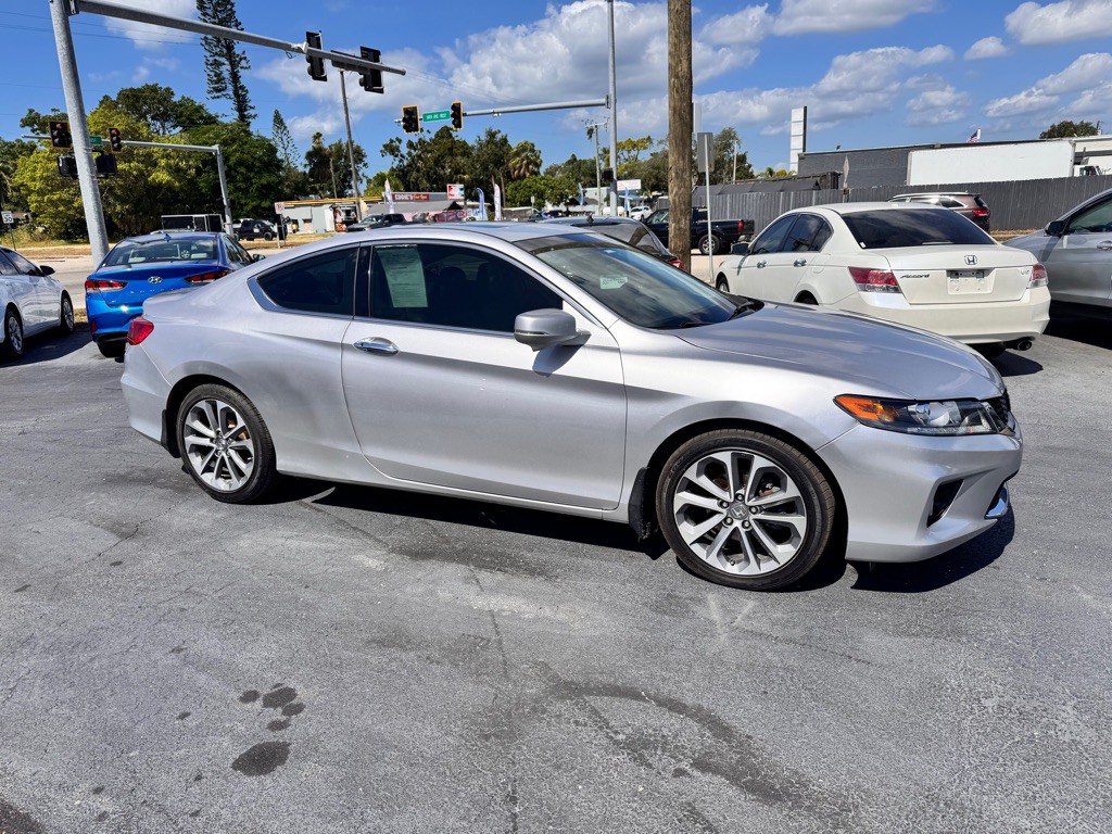 2013 Honda Accord Image 1