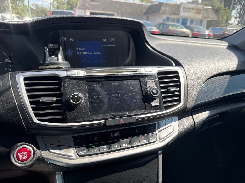 2013 Honda Accord Image 9
