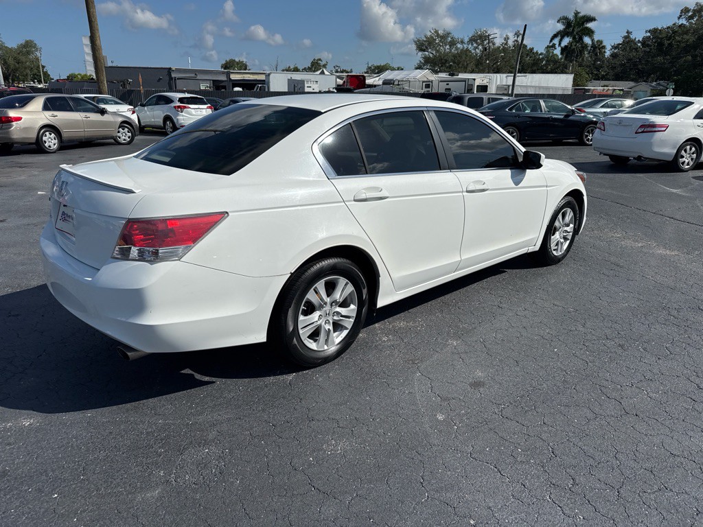 2008 Honda Accord Image 8
