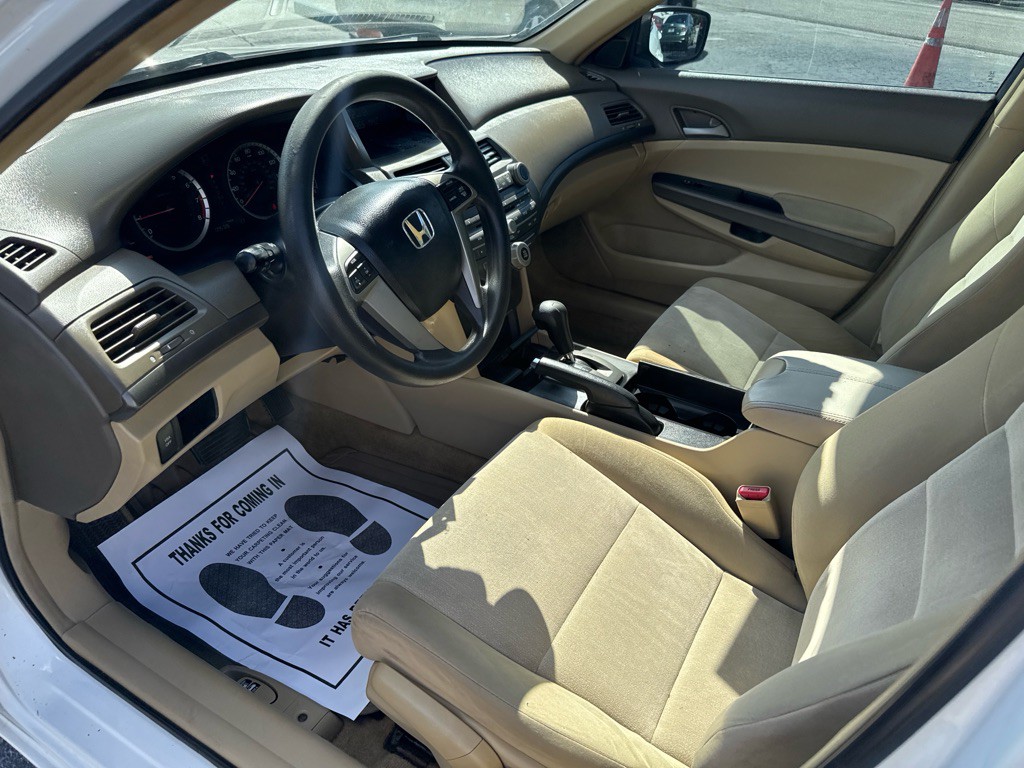 2008 Honda Accord Image 9