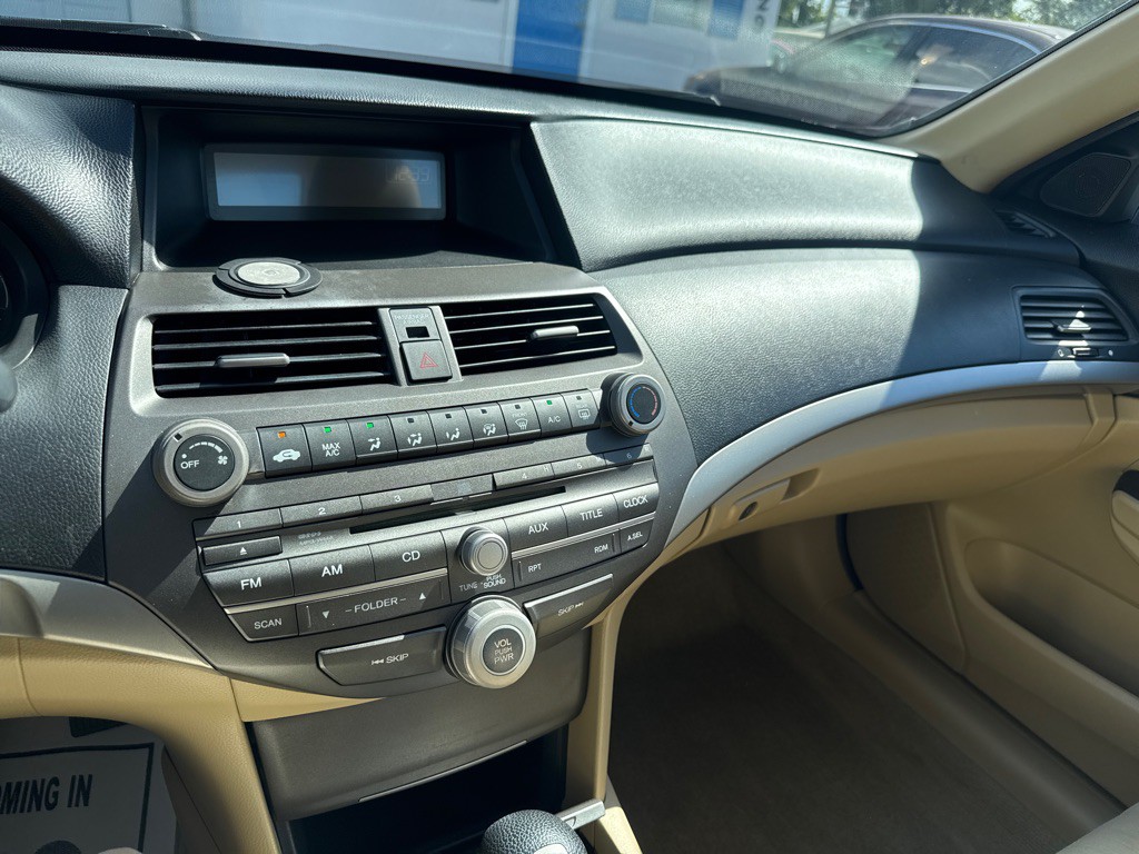 2011 Honda Accord Image 12