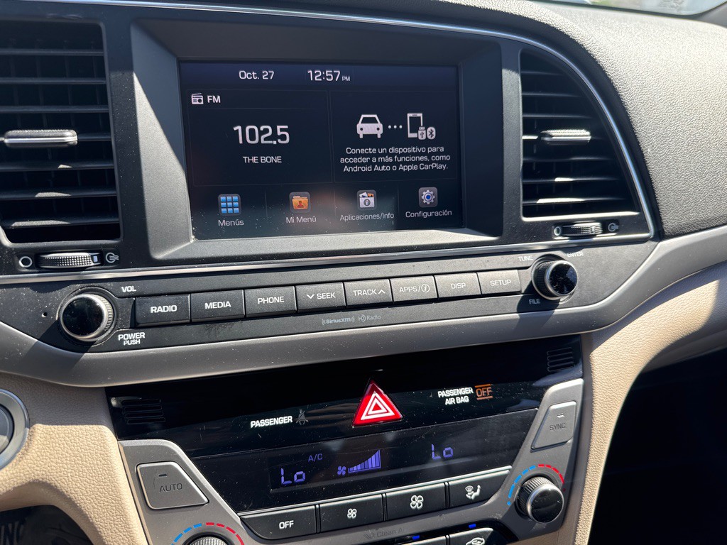 2018 Hyundai Elantra Image 12