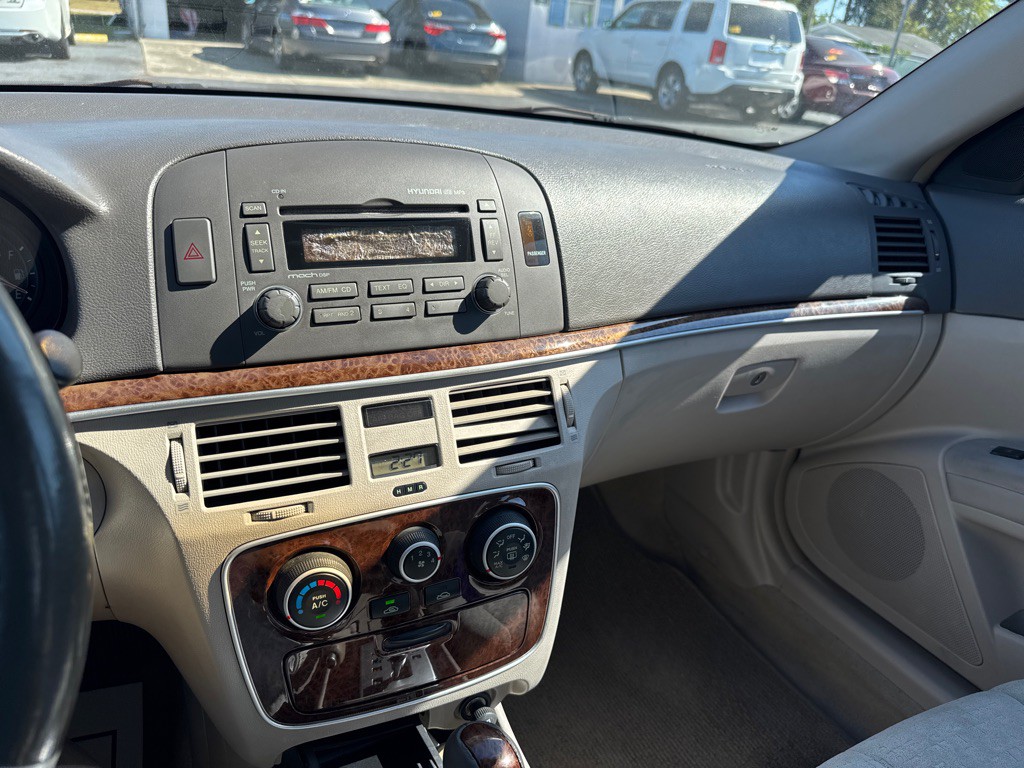 2006 Hyundai Sonata Image 11