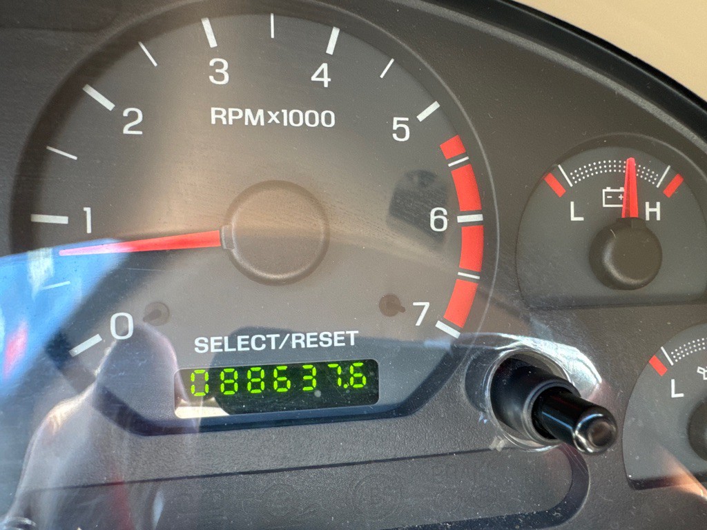 2004 Ford Mustang Image 12