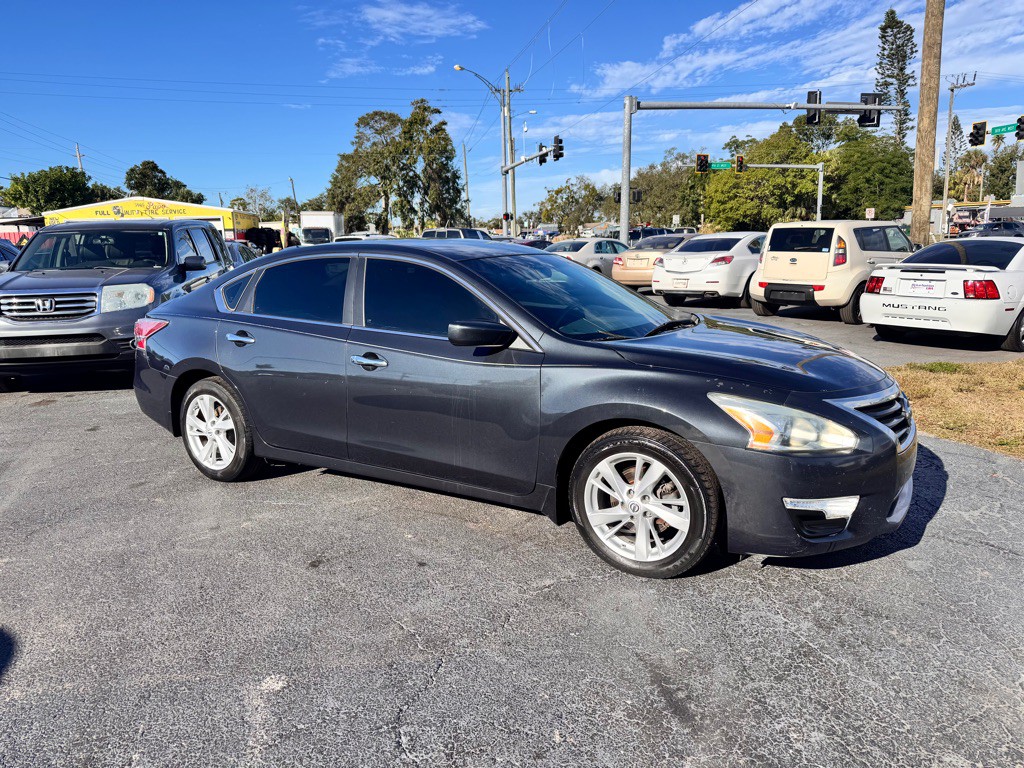 2014 Nissan Altima Image 2