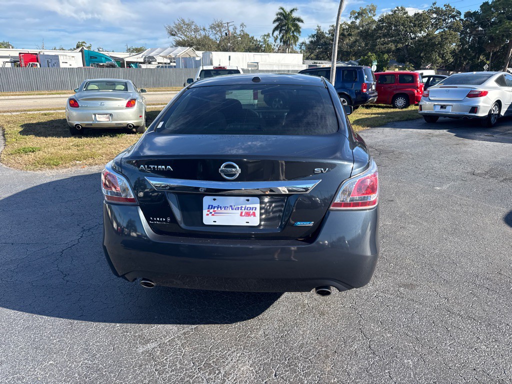 2014 Nissan Altima Image 7