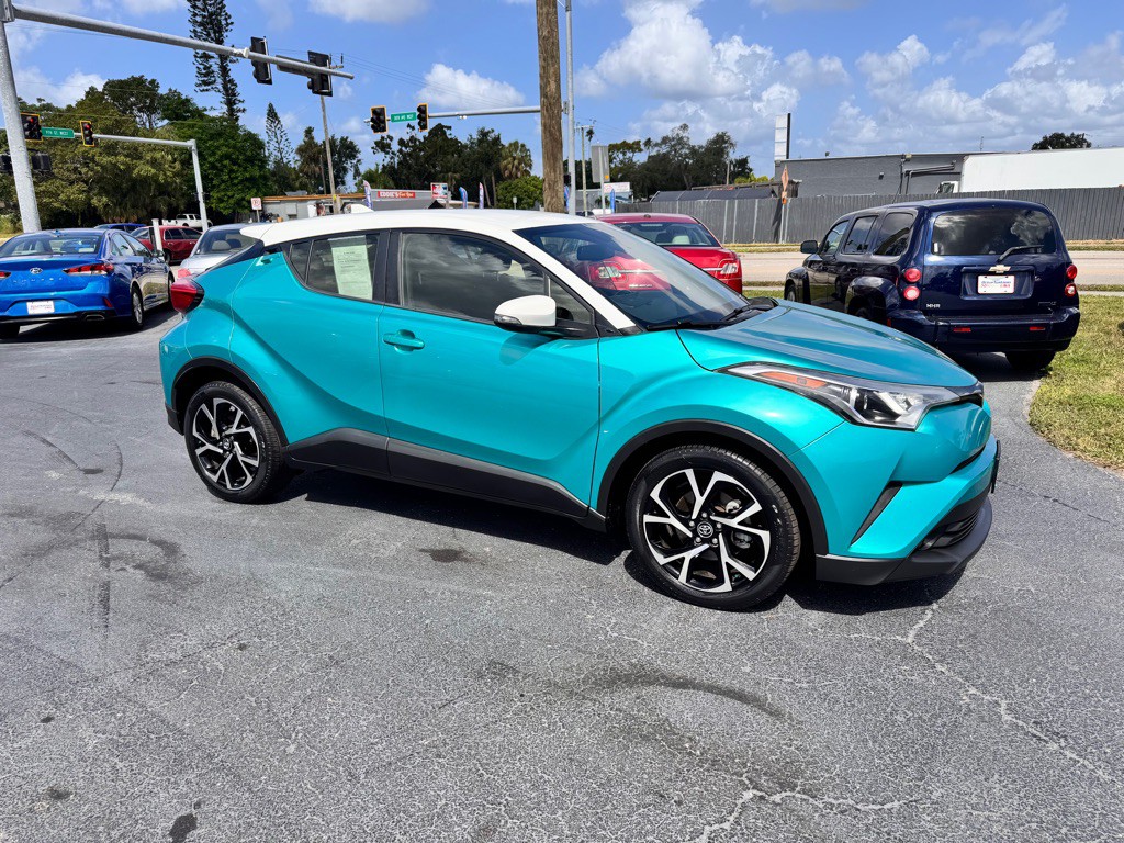 2018 Toyota C-HR Image 2