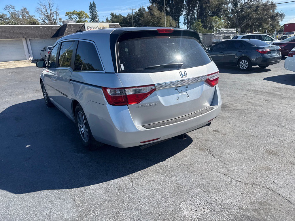 2011 Honda Odyssey Image 6