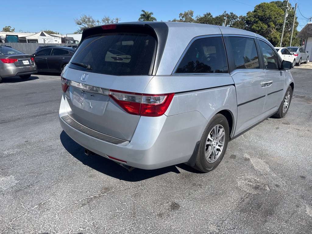 2011 Honda Odyssey Image 7