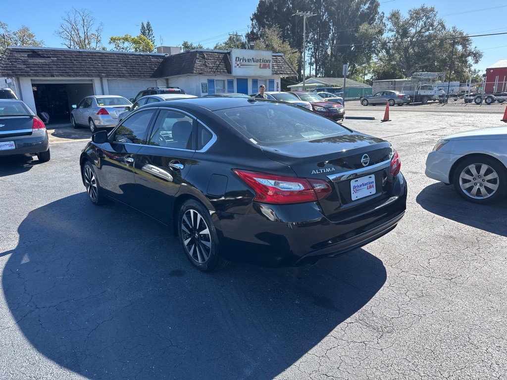 2018 Nissan Altima Image 6