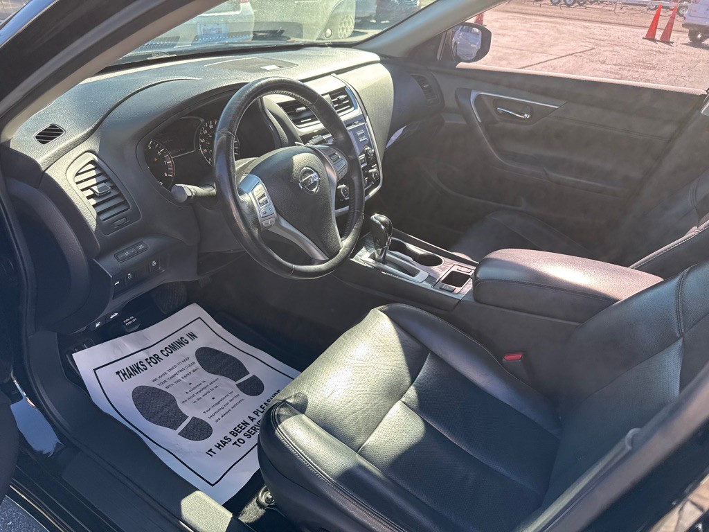 2018 Nissan Altima Image 11