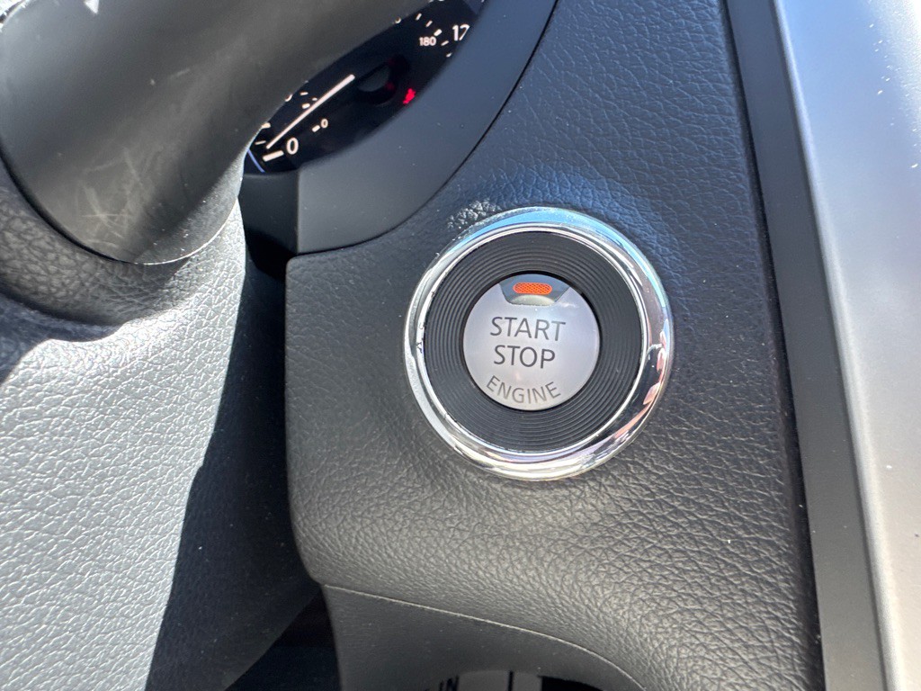 2018 Nissan Altima Image 15