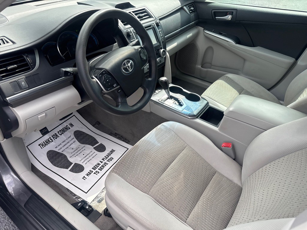 2014 Toyota Camry Image 13