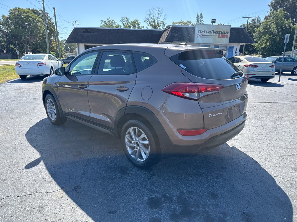 2017 Hyundai Tucson Image 6