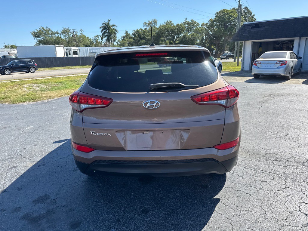 2017 Hyundai Tucson Image 7