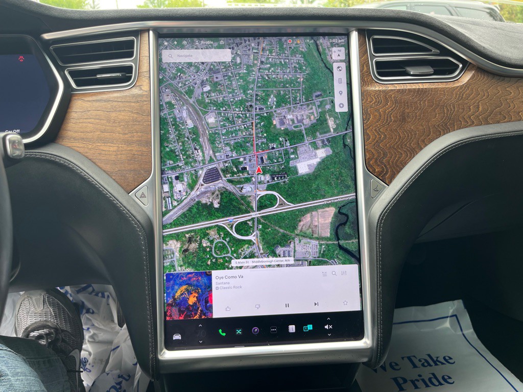 2016 Tesla Model S Image 13
