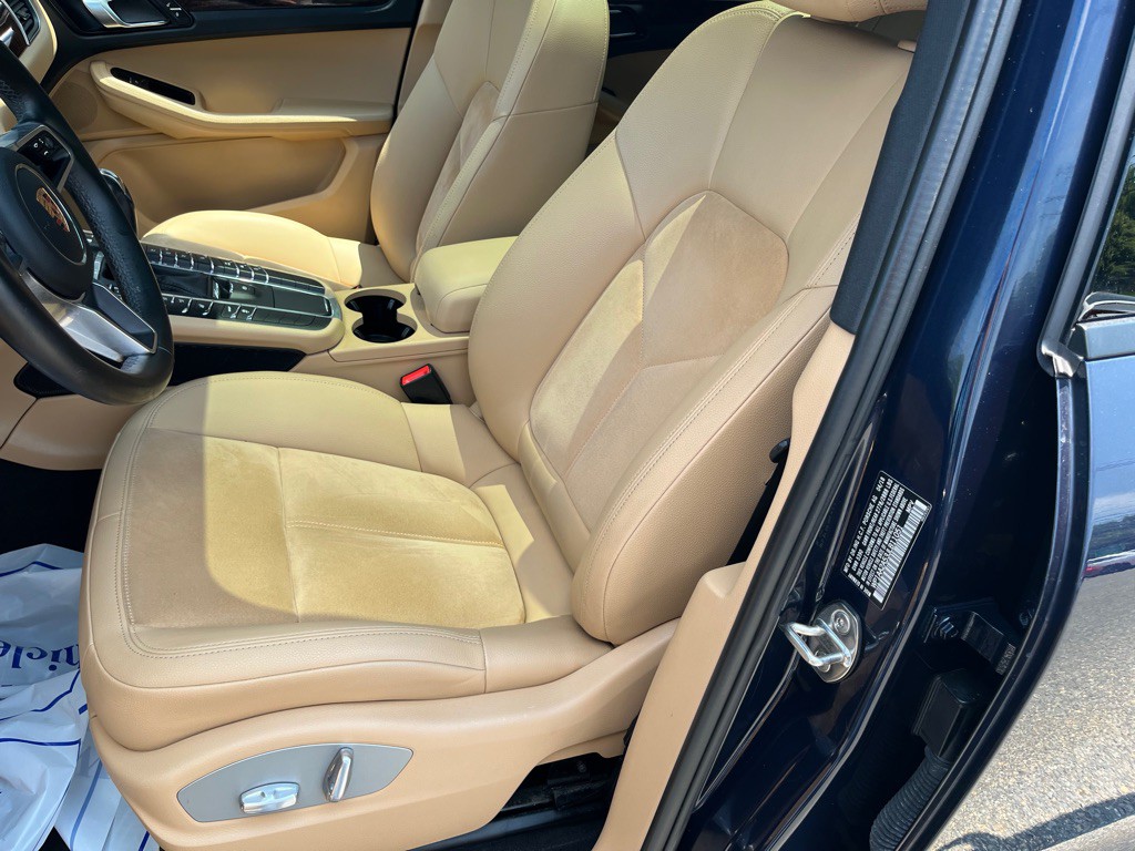 2018 Porsche Macan Image 7