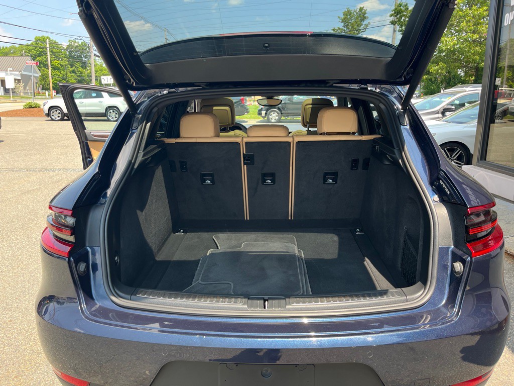 2018 Porsche Macan Image 19