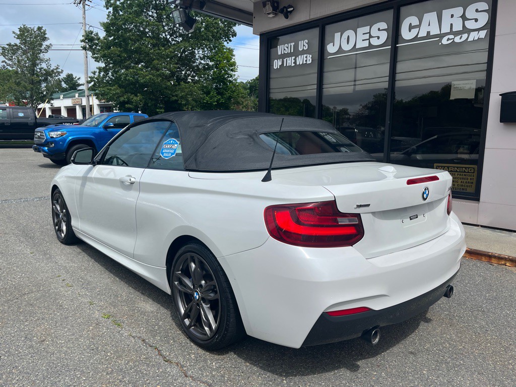 2016 BMW 2 Series Image 2