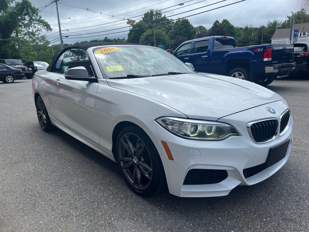 2016 BMW 2 Series Image 4