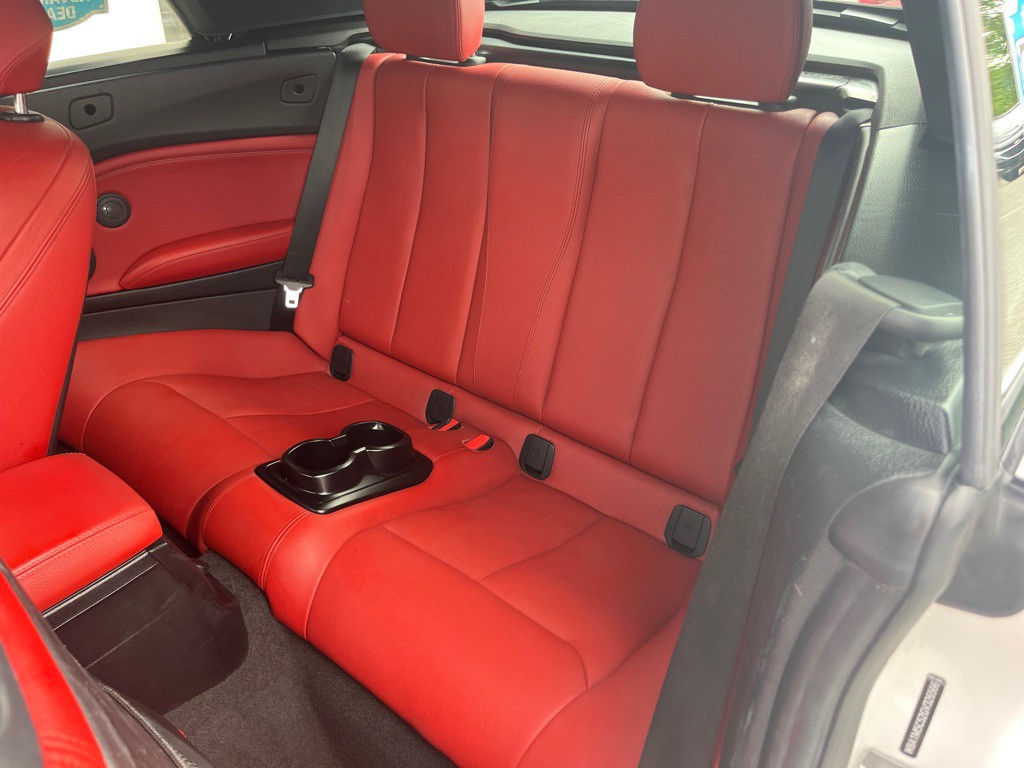 2016 BMW 2 Series Image 18