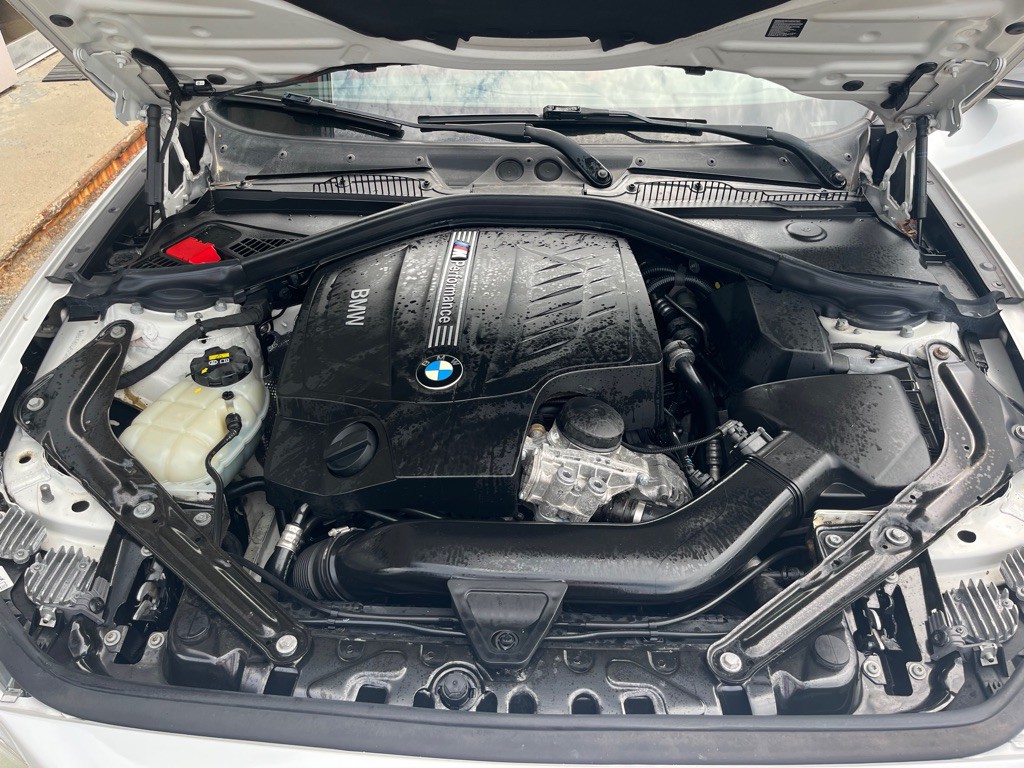2016 BMW 2 Series Image 21