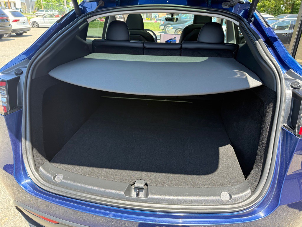 2023 Tesla Model Y Image 13
