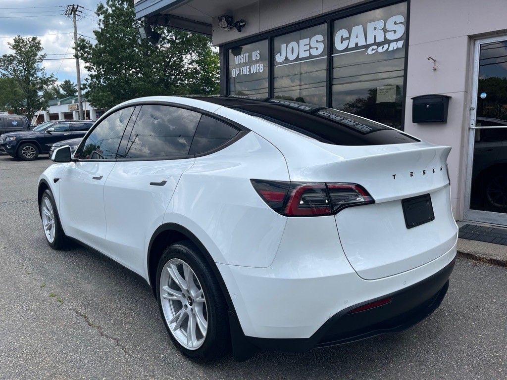 2021 Tesla Model Y Image 2