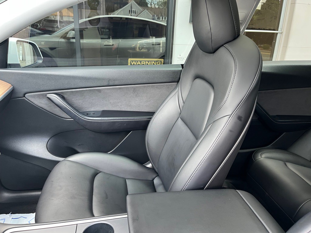 2021 Tesla Model Y Image 11